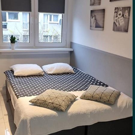 Nighthost Robotnicza 32 M248 Wroclaw Free Parking Daire Dış mekan fotoğraf